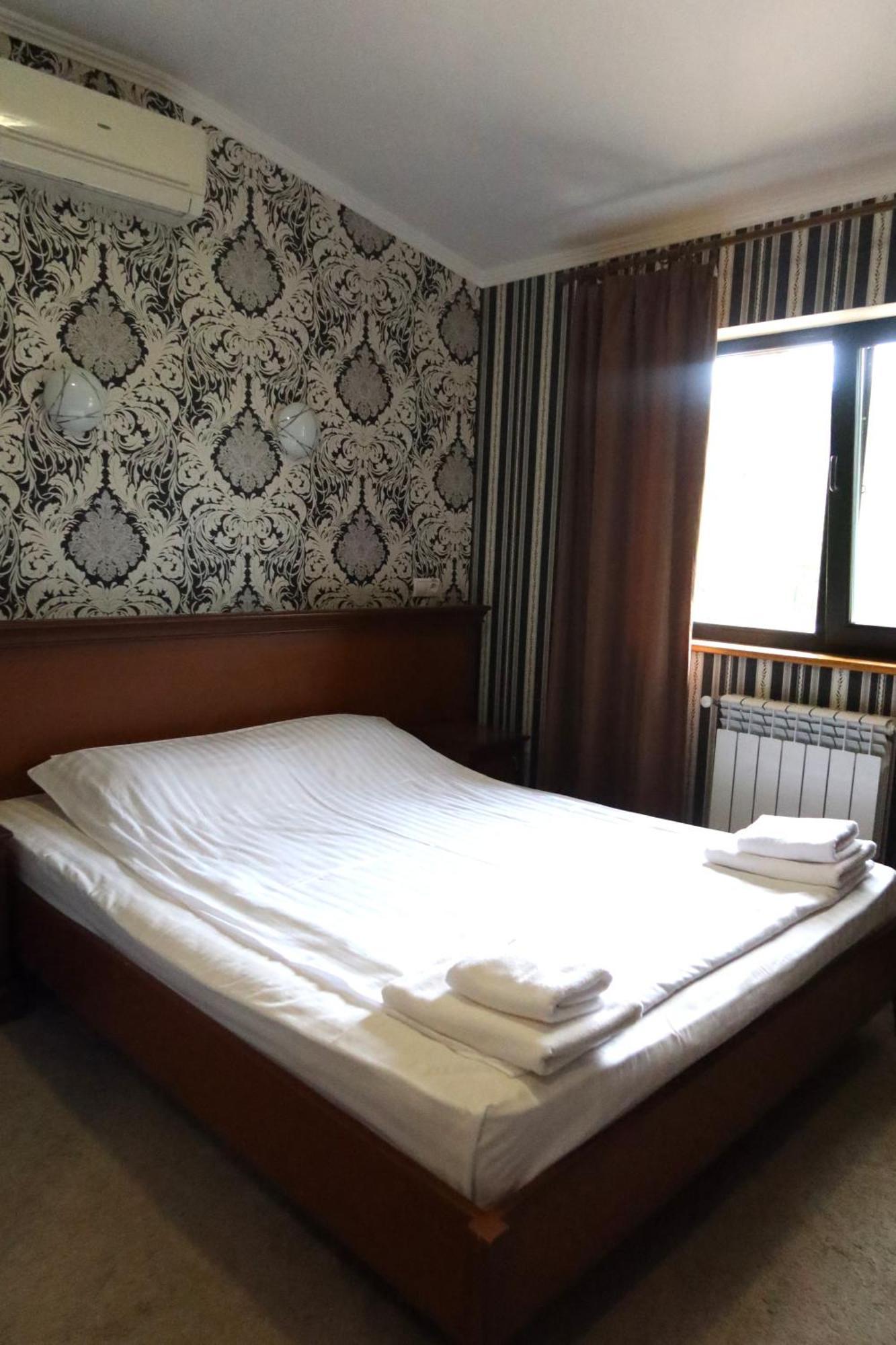 Carivka Hotel Luaran gambar