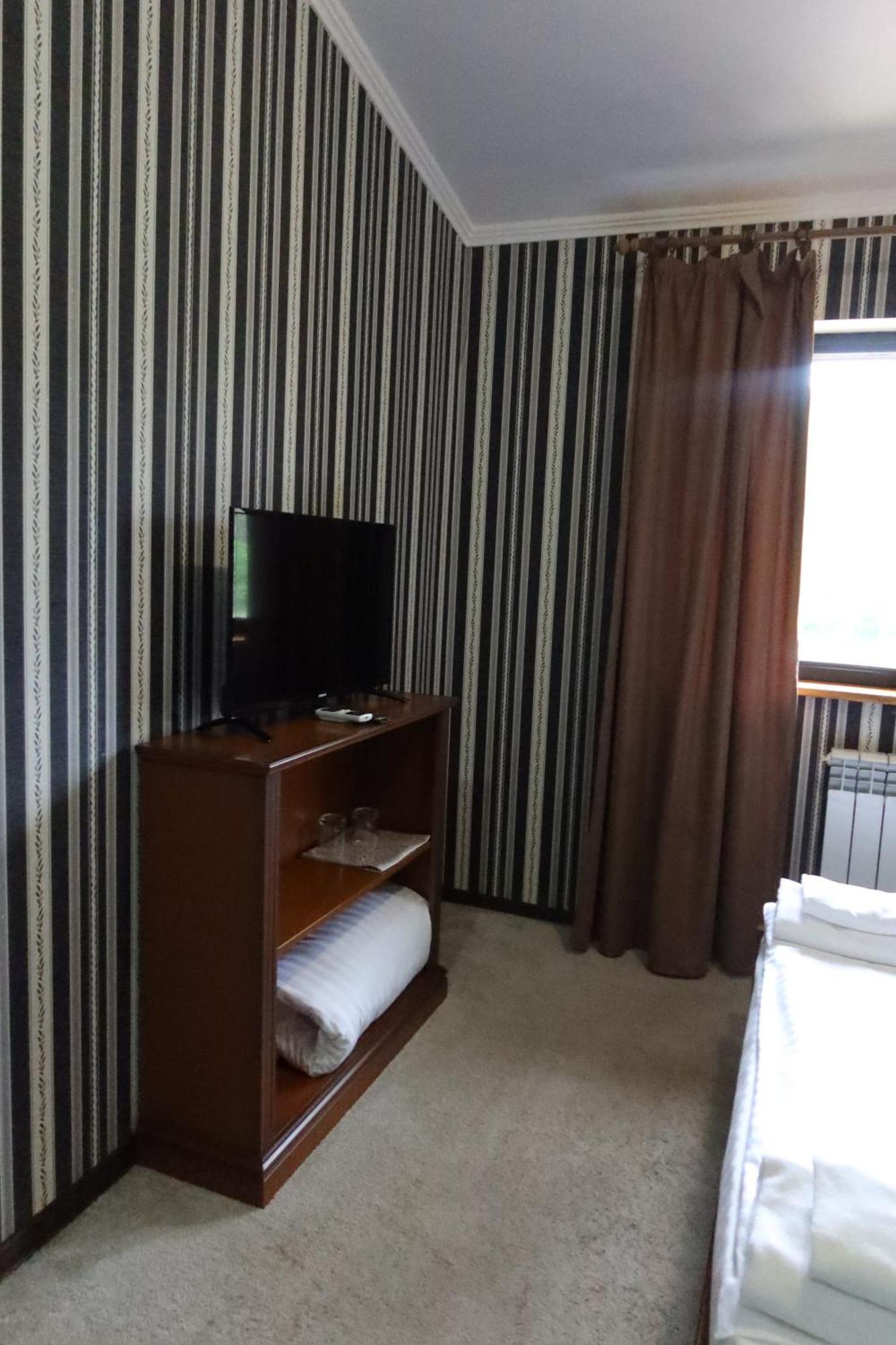 Carivka Hotel Luaran gambar