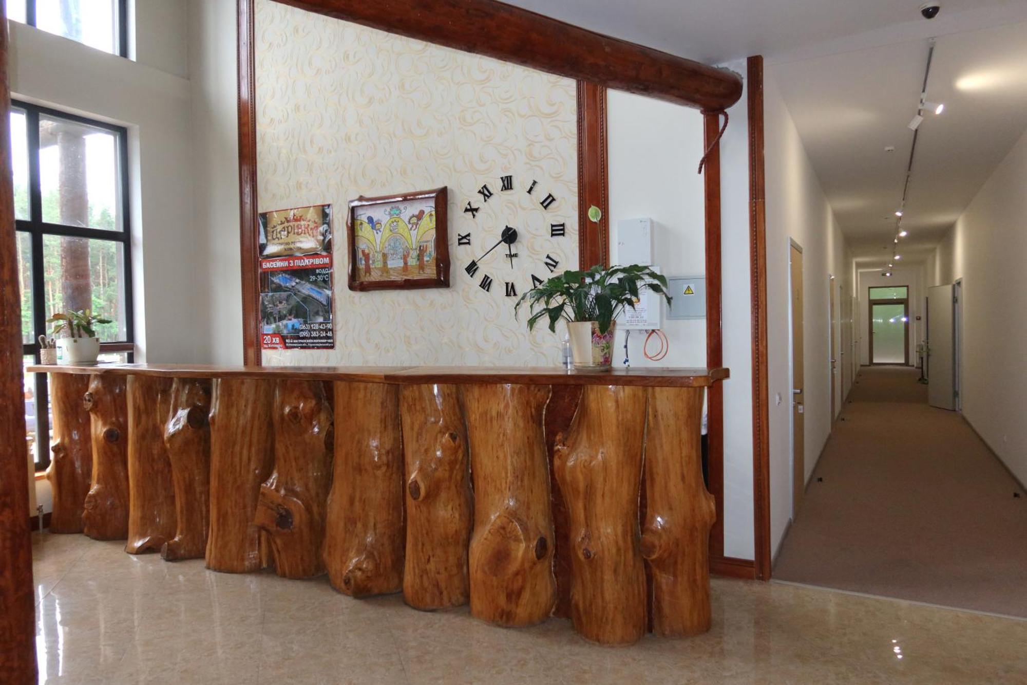 Carivka Hotel Luaran gambar