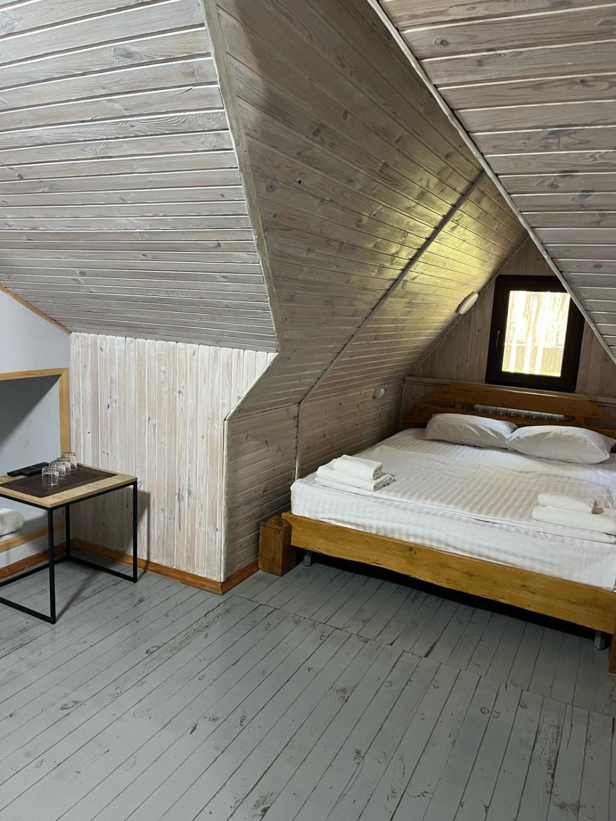 Carivka Hotel Luaran gambar